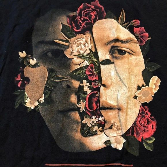 Shawn Mendes The Tour Tee Shirt Size Large. - Picture 2 of 4